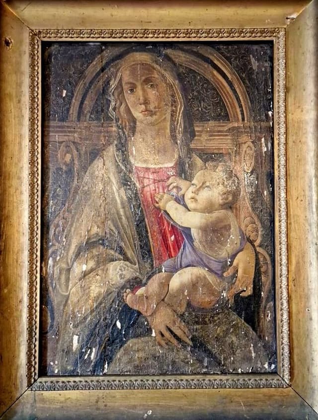 Our Lady of Graces holding the Child Jesus